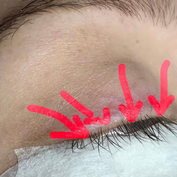 red eyes, lash extensions, correct lash application, eye pads, allergic reaction, swollen eyes, lash adhesive, lash glue