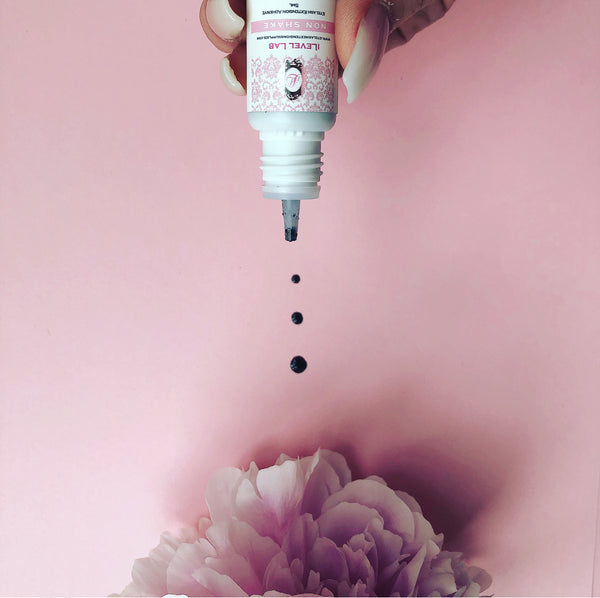 How to correctly use your lash extension adhesive, lash glue, best lash glue, how to use eyelash extension glue