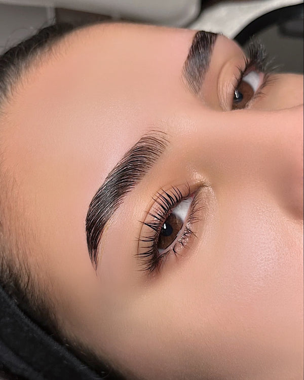 CAPTION: @Lash_lounge_nyc <img=“lash lift kit, vegan lash lift kit, lash lift kit, lash lifting, lash-lift, brow tint,  lash tint, hybrid brow stain, brow stain, brow tinting lash perm, lash-perm, lash perming, lash lifts, brow lamination, brow-lamination, lash lift glue, brow lamination glue, lash lifting kit“>