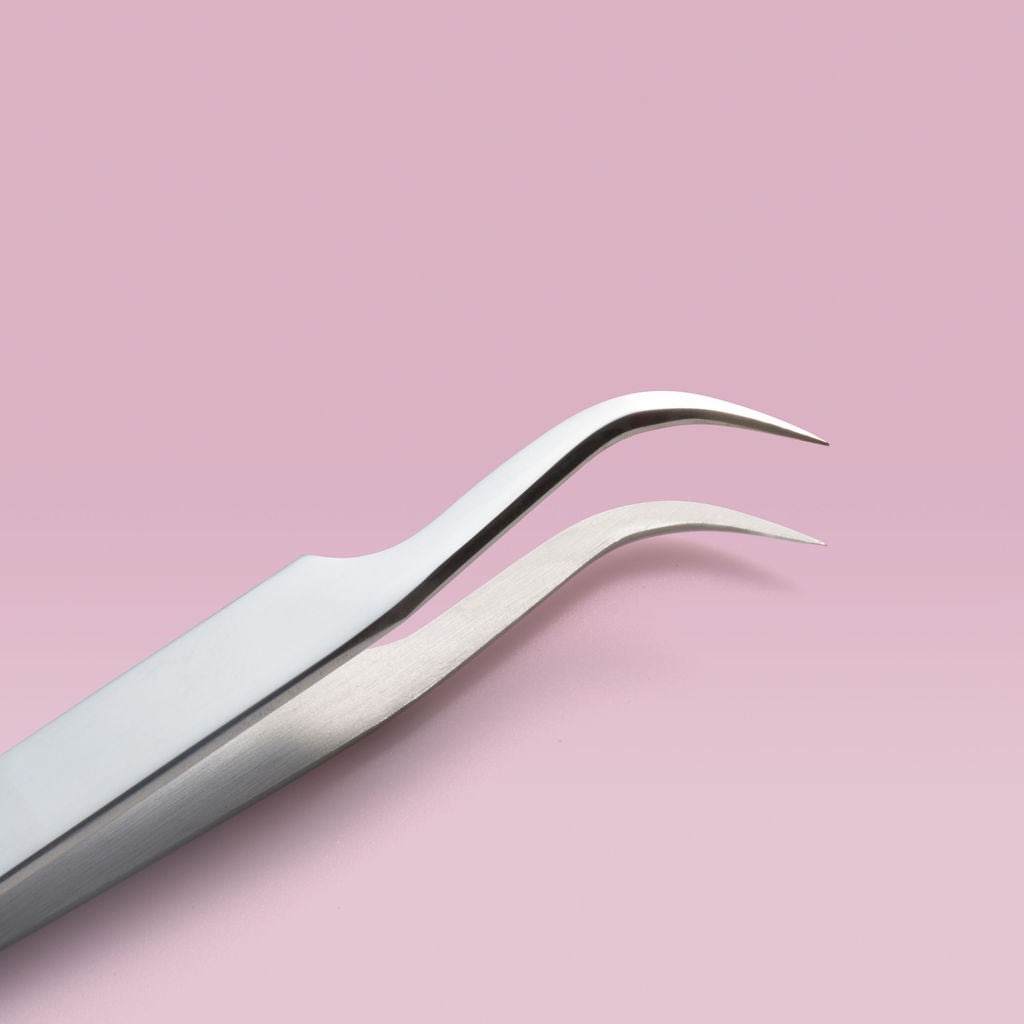 Tweezers